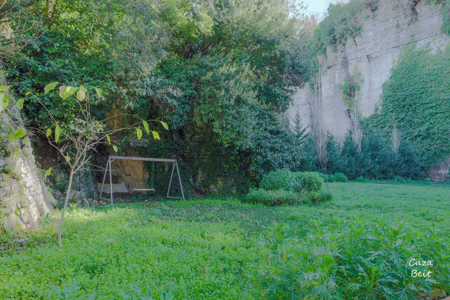 Hillside room N03 (Azra)