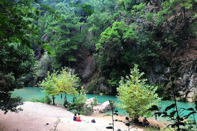 Chouwen Lake Hiking And Swimming